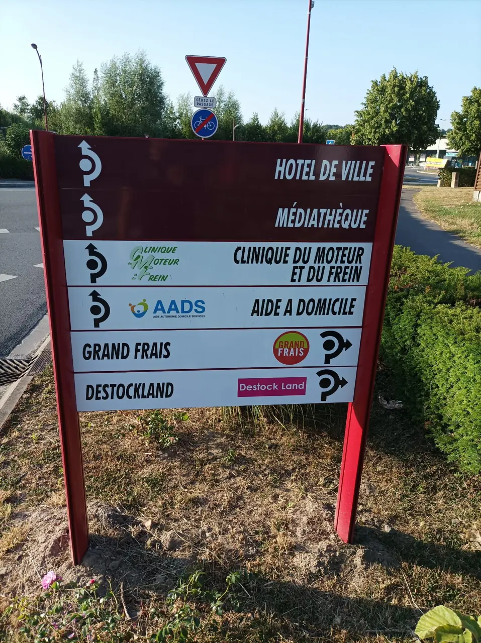 Portique URBACOM, Arques
